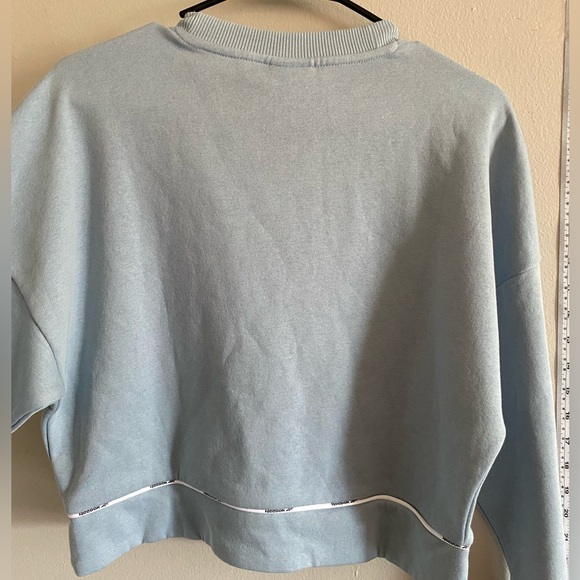NWT Reebok Cropped Sweatshirt - Picture 3 of 7